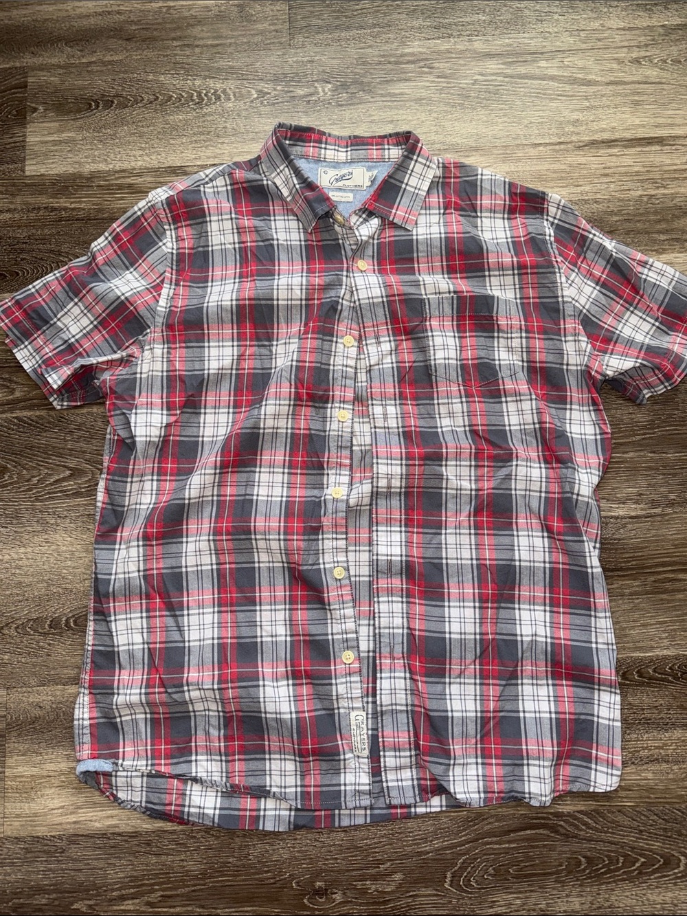 Grayers Red and Gray Plaid Short Sleeve Button-Down Shirt